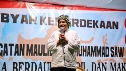 Walau Fisik Lelah, Untuk Membuat Masyarakat Bahagia, Diky Chandra Penuhi Undangan Tabligh Akbar di Cikareo Purbaratu