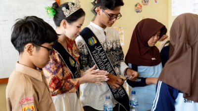 Mojang Jajaka Kab.Tasik Lakukan Sosialisasi Peduli Sampah di SMPN 1 Cigalontang, Disambut Antusias Siswa
