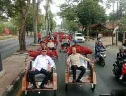 Ratusan Tukang Becak Lansia Kota Tasik Bahagia, Terima Bantuan Becak Listrik dari YGSN