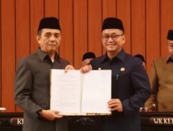 Bupati Tasik Hadiri Rapat Paripurna DPRD, Tentang Penyelenggaraan Perdagangan Jadi Peraturan Daerah