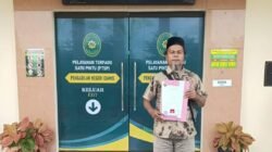 Cucu Santika, Mahasiswa Hukum Siap Berkontekstasi di Pilkades Serentak 2026 Desa Sukakerta