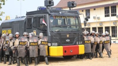 Asah Kesiapsiagaan, Sispamkota Purwasuka Perkuat Sinergi Hadapi Gangguan Keamanan