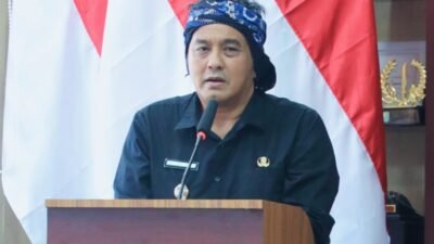 Sambutan Penyerahan Sertifikat Paralegal, Sempat Terhenti, Diky Chandra: Ga Apa-Apa Kecapean Aja Kok