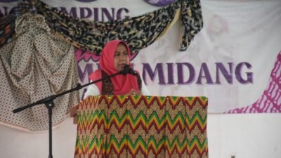 Hj.Evi Silviani: Apresiasi Ke Ambu Midang yang Telah Konsistensi, Menjaga dan Merawat Akar Budaya Sangat Luar Biasa