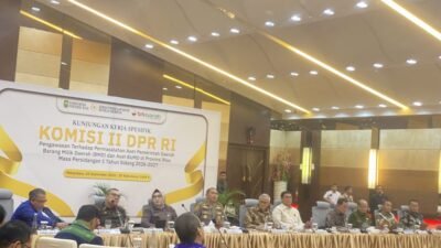Sekda Kabupaten Pelalawan Hadiri Pertemuan Bersama Komisi II DPR RI, Dalam Rangka Pengawasan