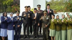 Rangkaian HUT Ke-81 TNI, Wakil Bupati Subang, Dandim, Kapolres, dan DPRD Lakukan Upacara Ziarah Nasional
