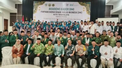 Plt Asda 1 Ade Hendar Wakili Wali Kota Hadiri Sekaligus Membuka Kegiatan Akademi Kader PD DMI Kota Tasikmalaya
