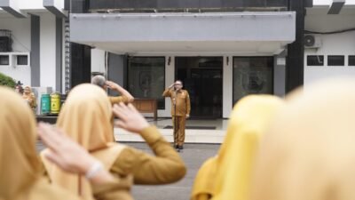 Apel Perdana Sebagai Pembina, Sekda Subang Kang Rona Ajak Seluruh ASN Memberi yang Terbaik