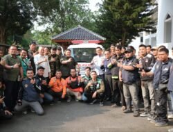 Tingkatkan Layanan Kesehatan, Kang Rey Serahkan Bantuan Ambulans Kepada Yayasan Subang Insan Sejahtera