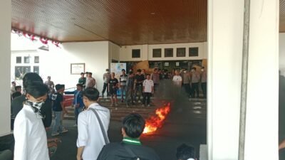 Jelang Upacara HUT Kota Tasik Ke-25, Cipayung Plus dan Poros Pelajar Datangi Balekota Minta Makjulkan Wali Kota