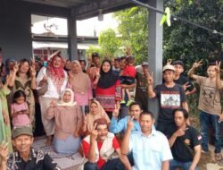 Rodiah S.P. Calon Petahana Cikujang Serangpanjang Blusukan ke Rumah Warga Kampung Pasir Batang Mohon Doa Restu