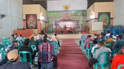 Hadiri Pencabutan Nomor Urut Calon Kades Makmur, Camat Kerinci Junaidi Himbau Tetap Jaga Kekompakan Keakraban dan Keamanan